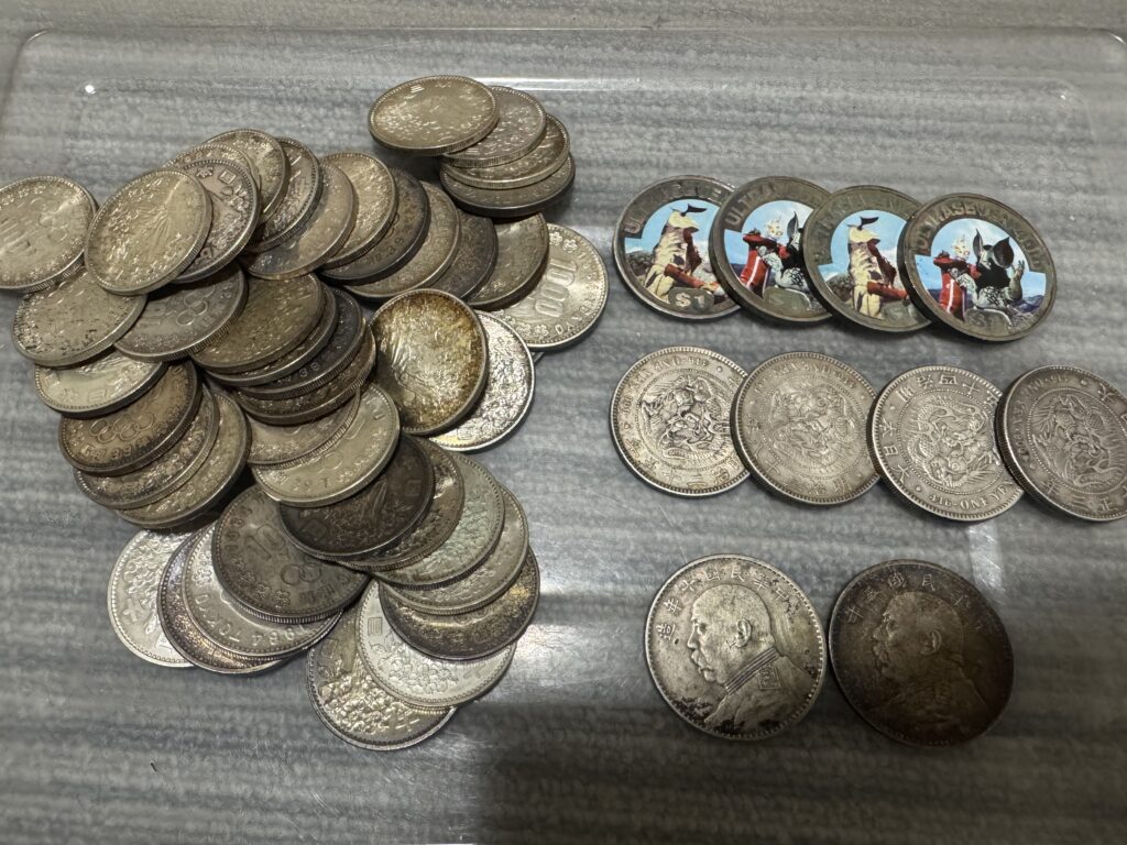 買取】100円銀貨882枚・1000円銀貨44枚ほか大量の古銭を買取いたしました。 - みんみんコイン古銭買取